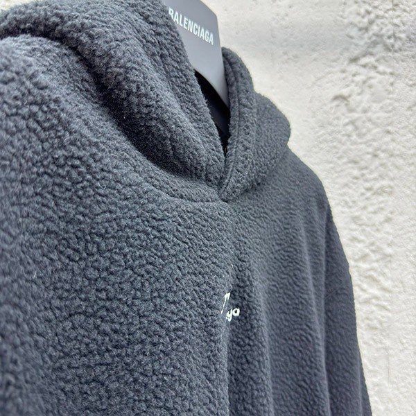 バレンシアガ ロゴ パーカー 偽物 hooded fleece jacket with hood Black 810113TQQ02